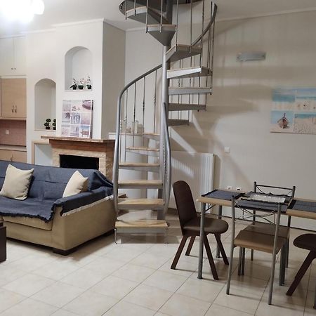 Kalamata Beach Maisonette Esterno foto